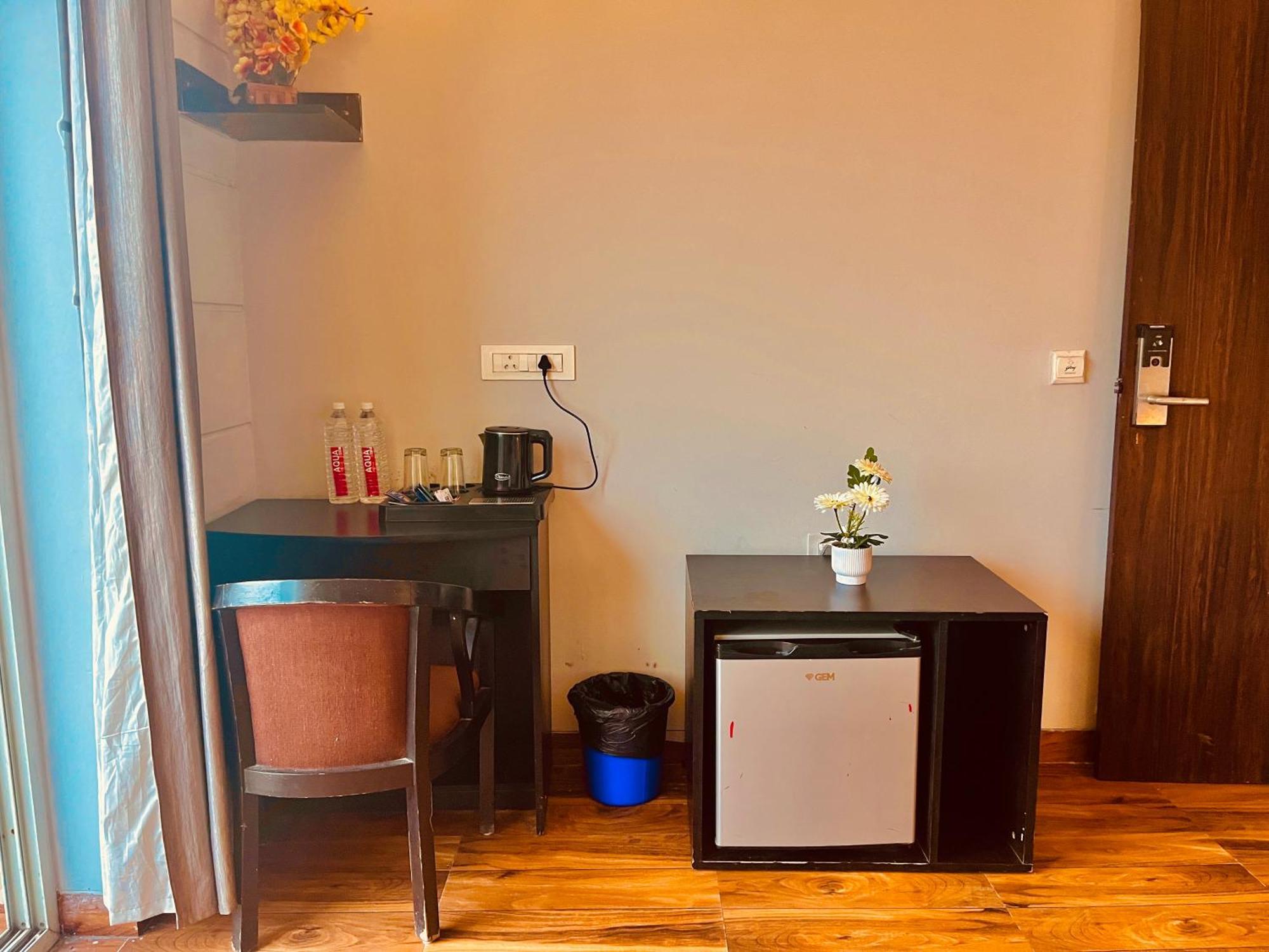 Pearl Grand Boutique Cottage In Omaxe Anandam Vrindavan - #Premium Ac Rooms With Balcony #Big Parking #Lift #Garden #Peaceful Area #Near Prem Mandir #Property Of The Year #Most Awarded エクステリア 写真